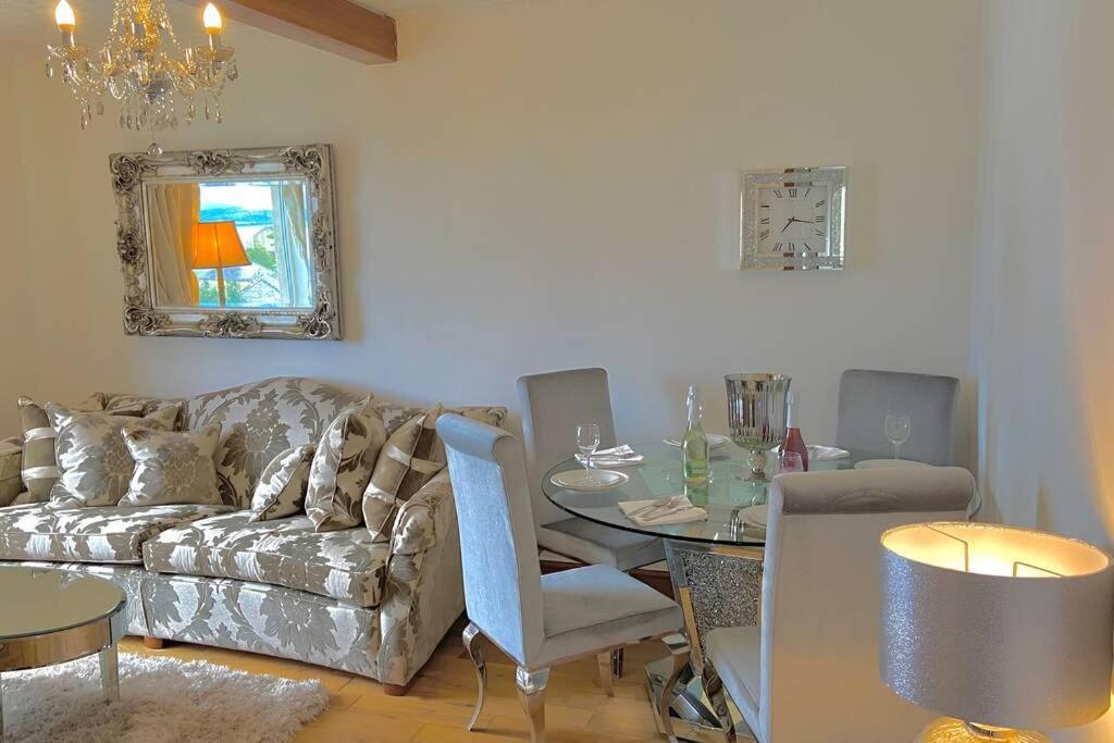 Beautiful Sea View 2 Bed Home Port Glasgow Eksteriør bilde
